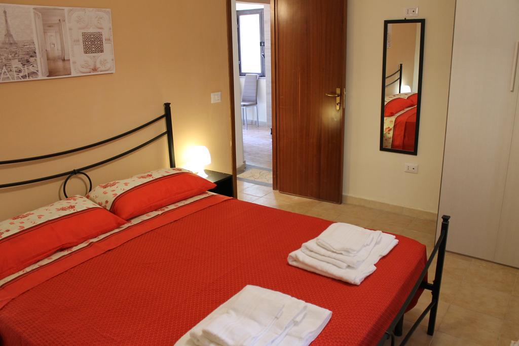 Casa Vacanza Etna ลิงกัวกลอสซา ภายนอก รูปภาพ