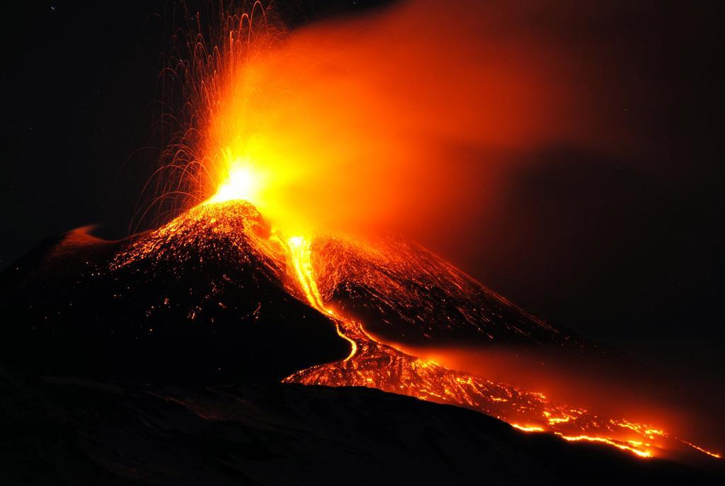 Casa Vacanza Etna ลิงกัวกลอสซา ภายนอก รูปภาพ