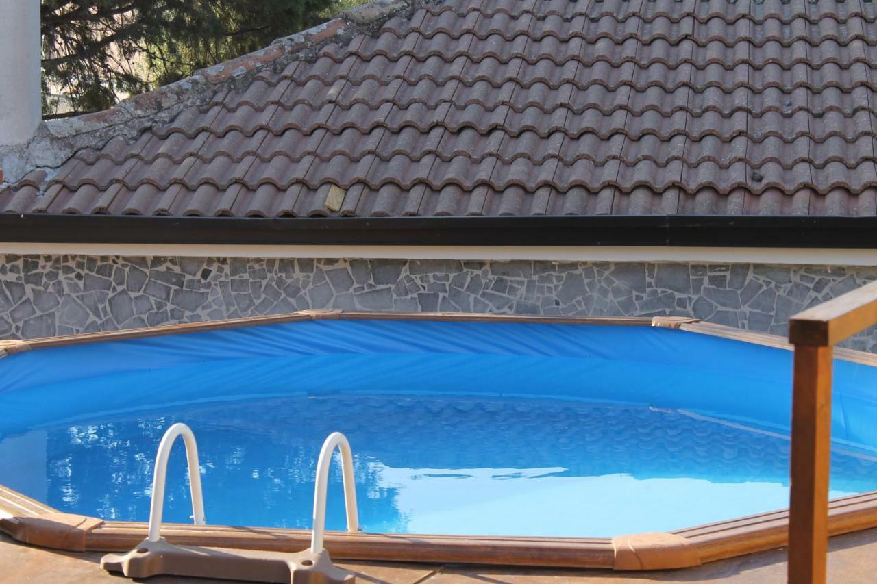 Casa Vacanza Etna ลิงกัวกลอสซา ภายนอก รูปภาพ
